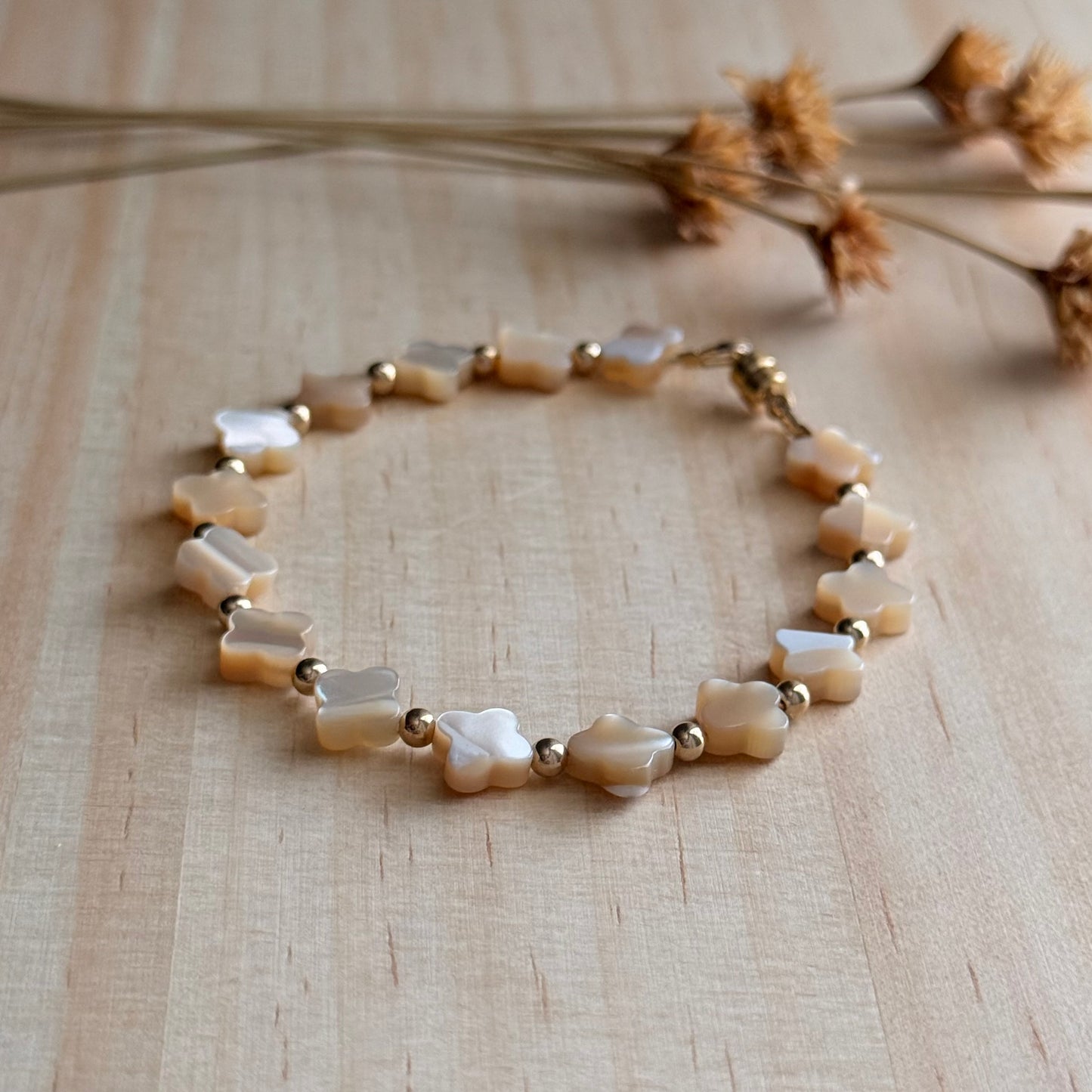 Clover Pearl Bracelet