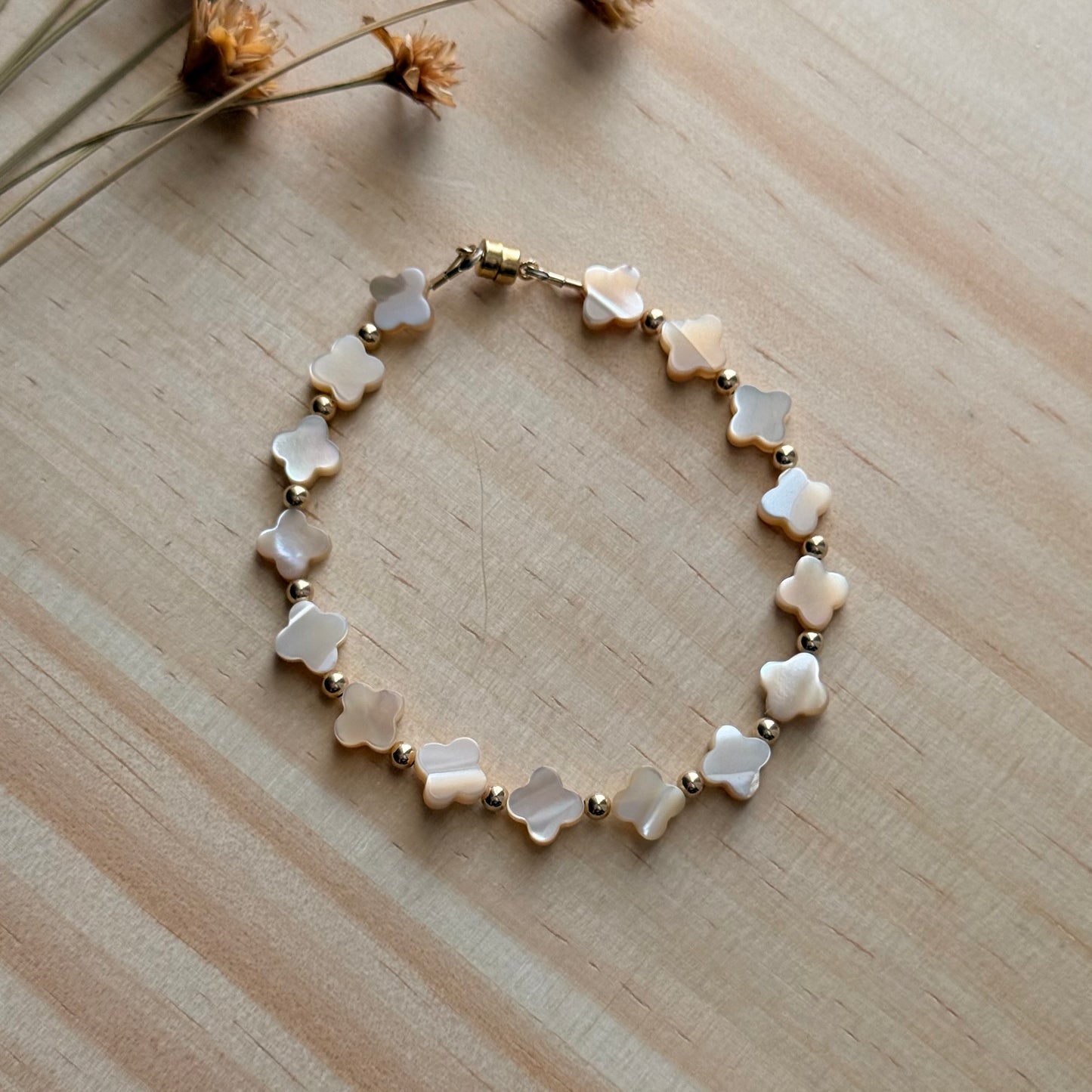 Clover Pearl Bracelet